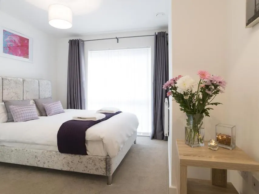 Cosy 2 Bedroom Apartment London Catford - Long Stays Allowed