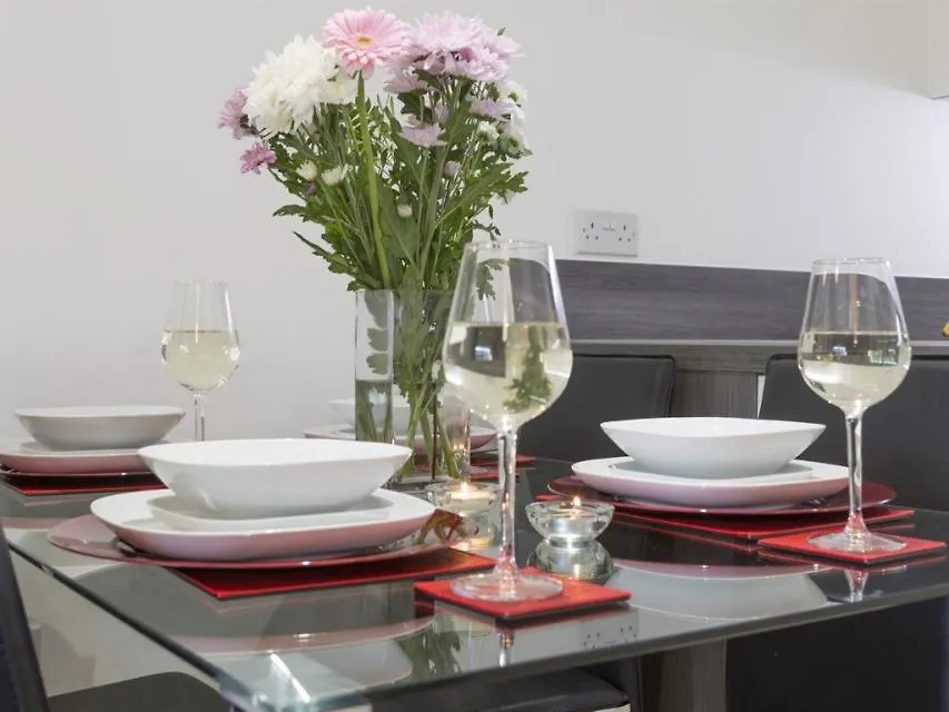 Cosy 2 Bedroom Apartment London Catford - Long Stays Allowed 0*,  영국