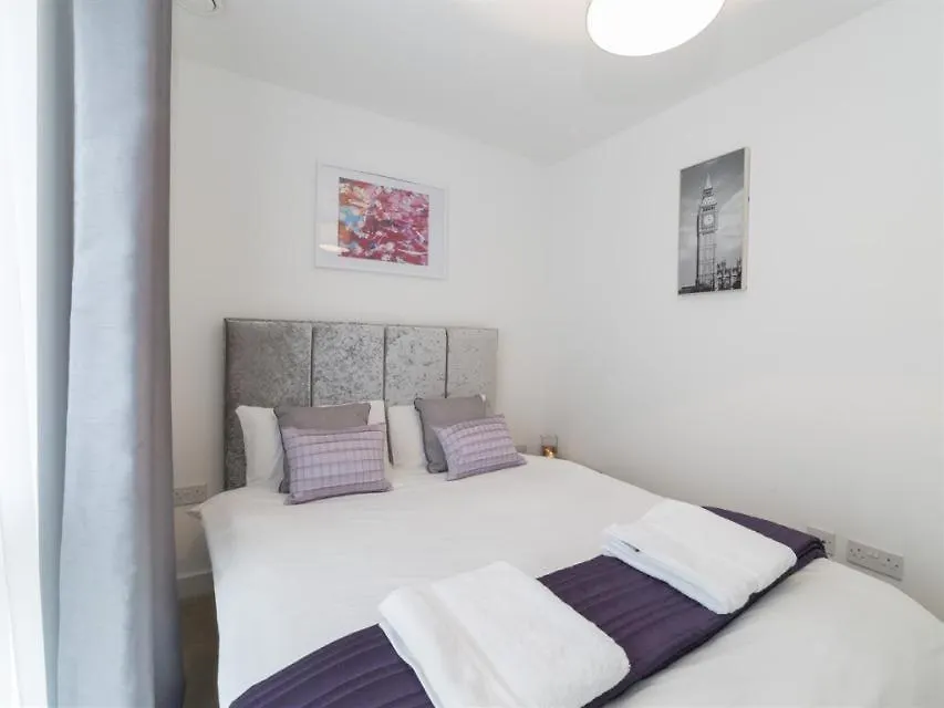 Cosy 2 Bedroom Apartment London Catford - Long Stays Allowed